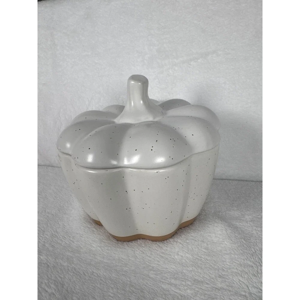 Threshold Pumpkin Lidded Cocotte Dish OS White Excellent Speckled Stoneware